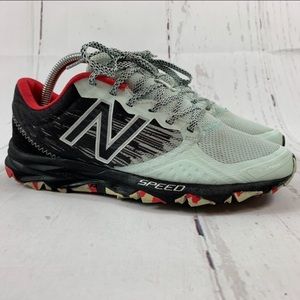 New Balance Womens 690 V2 Trail Running Shoe 8